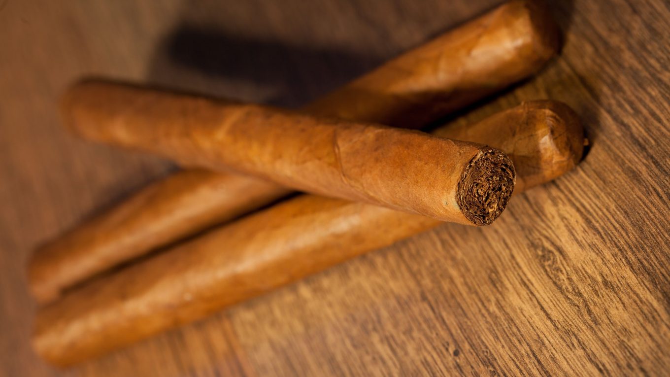 Enjoy The Classic Flavors of King Edward Imperial Cigars