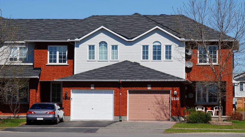 What You Need to Know About Garage Door Replacement in Maywood