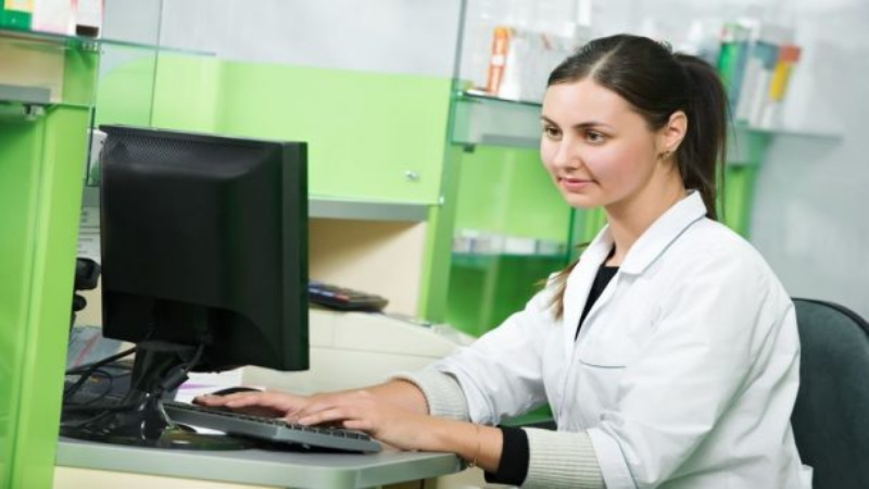 How Pharmacy Workflow Solutions Can Improve the Healthcare Experience