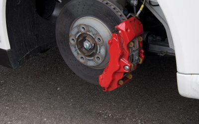 Common Warning Signs That You Need Brake Replacement in Lakewood CO Today