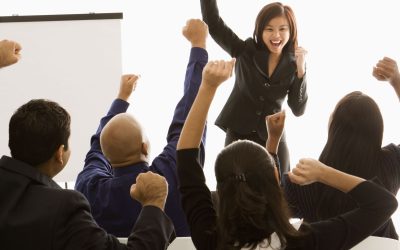Bridging the Gap — How a Sales and Marketing Motivational Speaker Aligns Your Teams and Drives Revenue
